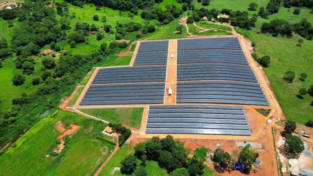 usinas solares para evitar prejuízos com as quedas de energia